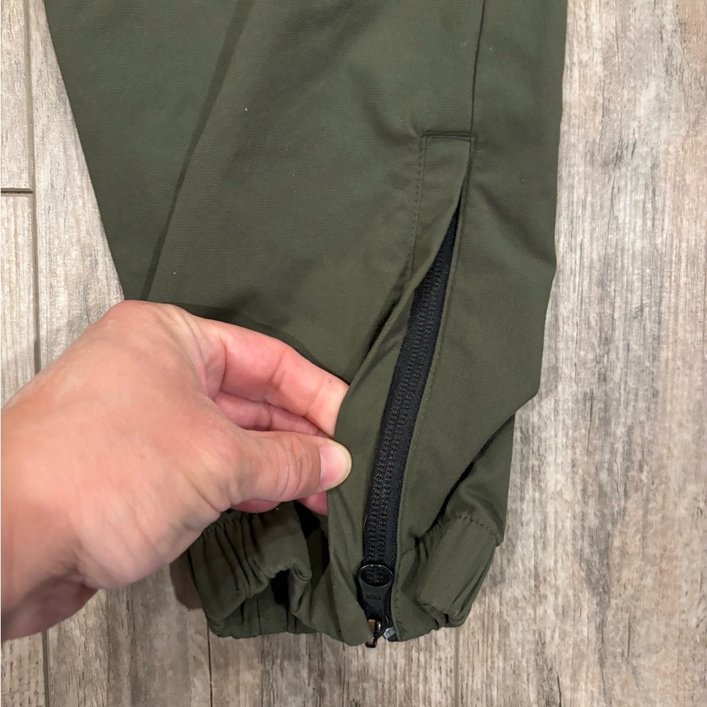 Nike Men’s Green pants ankle zip size large - Picture 4 of 10